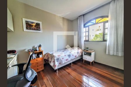 Casa à venda com 4 quartos, 172m² em Santa Tereza, Belo Horizonte