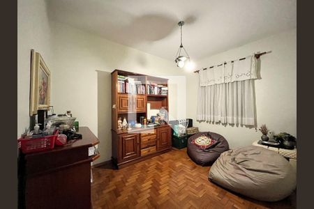 Apartamento à venda com 3 quartos, 120m² em Carmo, Belo Horizonte