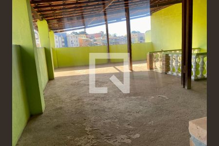 Casa à venda com 3 quartos, 370m² em Copacabana, Belo Horizonte