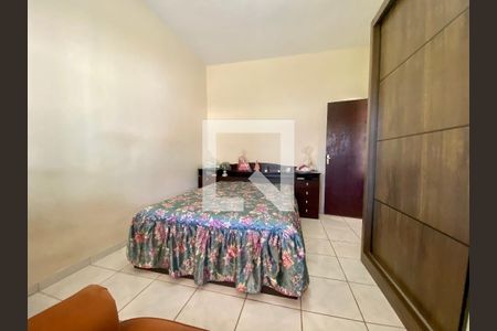 Casa à venda com 3 quartos, 370m² em Copacabana, Belo Horizonte