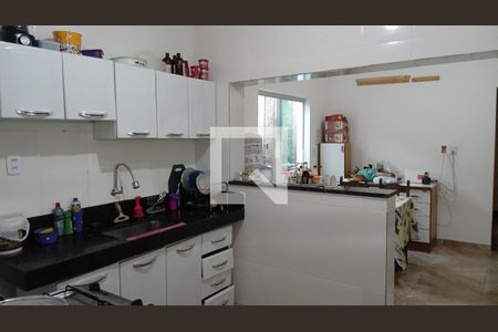 Casa à venda com 3 quartos, 150m² em Candelária, Belo Horizonte