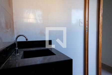 Casa à venda com 78m², 2 quartos e 1 vaga Casa à venda com 78m², 2 quartos e 1 vagaBanheiro