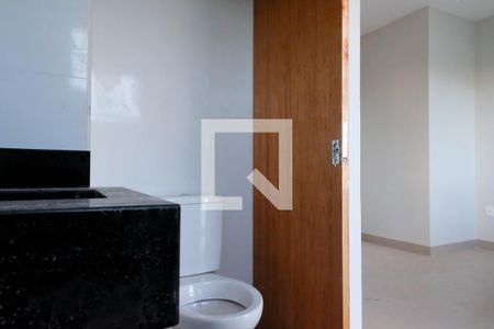 Casa à venda com 78m², 2 quartos e 1 vaga Casa à venda com 78m², 2 quartos e 1 vagaBanheiro