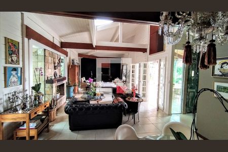 Casa à venda com 4 quartos, 600m² em Arvoredo, Nova Lima