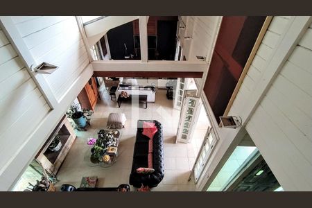 Casa à venda com 4 quartos, 330m² em Arvoredo, Nova Lima