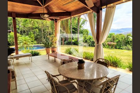 Casa à venda com 600m², 4 quartos e 10 vagas