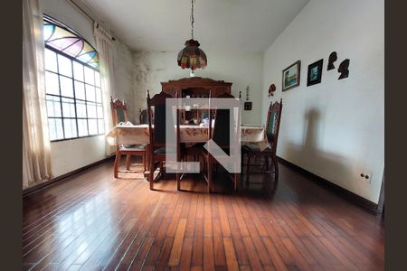 Casa à venda com 4 quartos, 278m² em Itapoã, Belo Horizonte