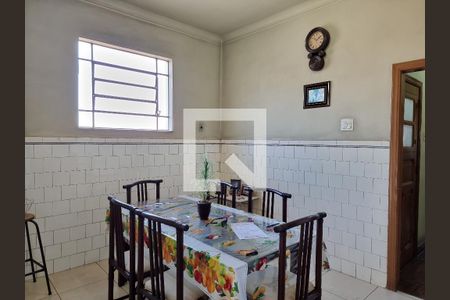 Casa à venda com 419m², 4 quartos e 6 vagas