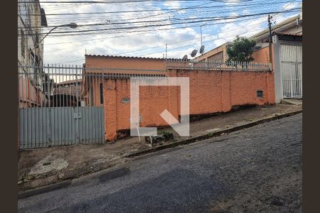 Casa à venda com 191m², 3 quartos e 5 vagas