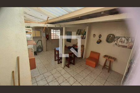 Casa à venda com 231m², 4 quartos e 3 vagas