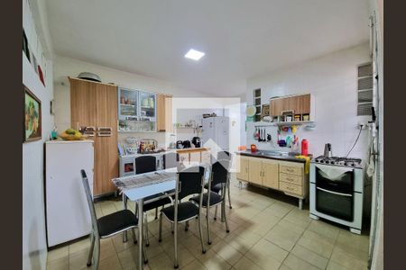 Casa à venda com 4 quartos, 231m² em Alípio de Melo, Belo Horizonte
