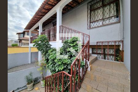 Casa à venda com 231m², 4 quartos e 3 vagas