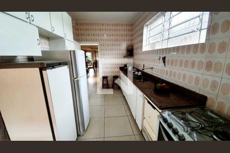 Casa à venda com 282m², 4 quartos e 5 vagas