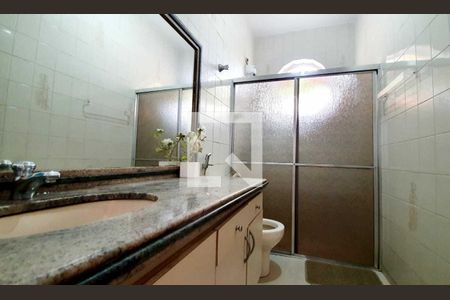 Casa à venda com 282m², 4 quartos e 5 vagas