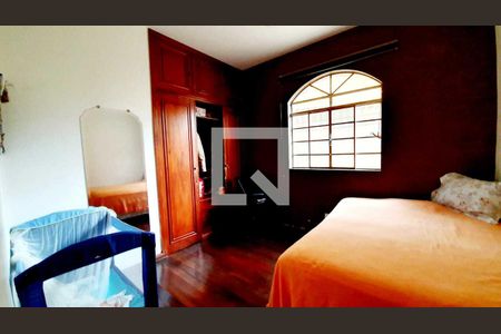 Casa à venda com 282m², 4 quartos e 5 vagas