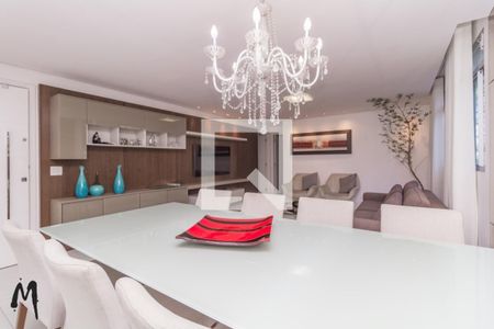 Apartamento para alugar com 4 quartos, 225m² em Cidade Nova, Belo Horizonte