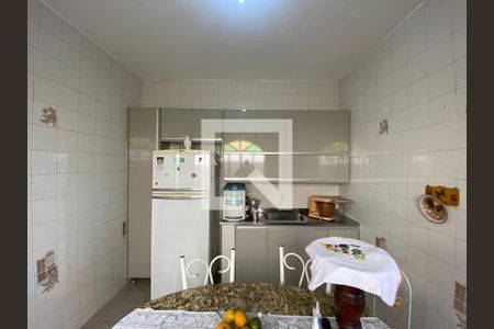 Casa à venda com 374m², 4 quartos e 7 vagas