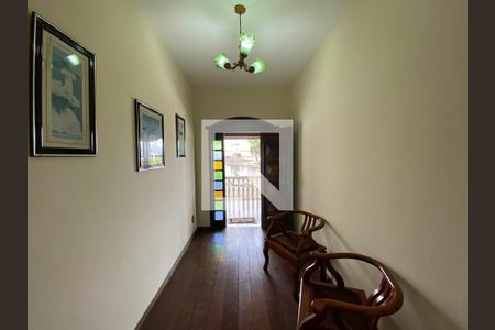 Casa à venda com 374m², 4 quartos e 7 vagas