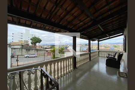 Casa à venda com 374m², 4 quartos e 7 vagas