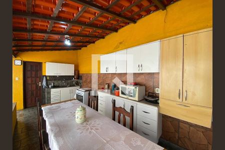 Casa à venda com 374m², 4 quartos e 7 vagas