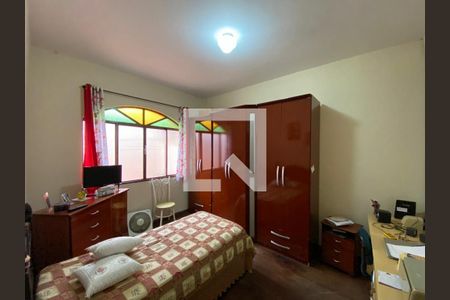 Casa à venda com 374m², 4 quartos e 7 vagas