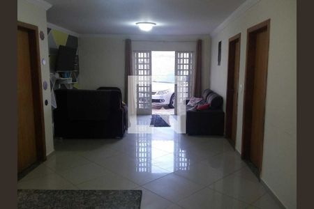 Casa à venda com 4 quartos, 176m² em Araguaia, Belo Horizonte