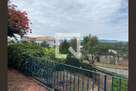 Casa à venda com 417m², 5 quartos e 10 vagas