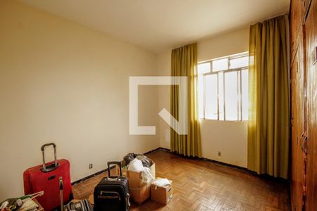 Casa para alugar com 4 quartos, 214m² em Serra, Belo Horizonte