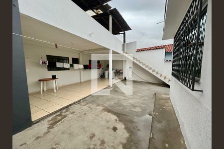 Casa à venda com 160m², 4 quartos e 4 vagas