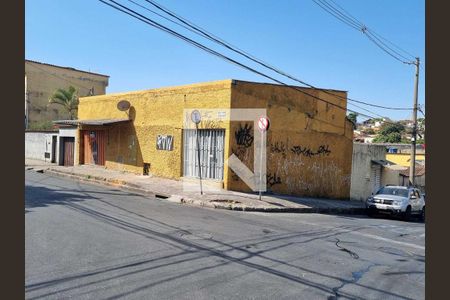 Casa à venda com 320m², 3 quartos e 3 vagas