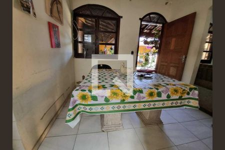 Casa à venda com 320m², 3 quartos e 3 vagas