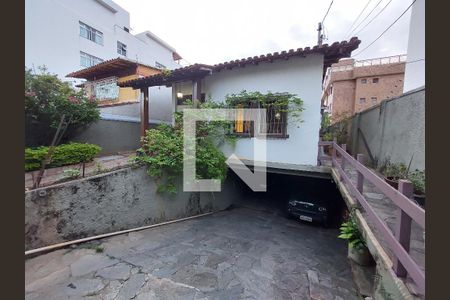 Casa à venda com 5 quartos, 311m² em Cruzeiro, Belo Horizonte