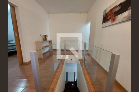 Casa à venda com 3 quartos, 185m² em Rio Branco, Belo Horizonte