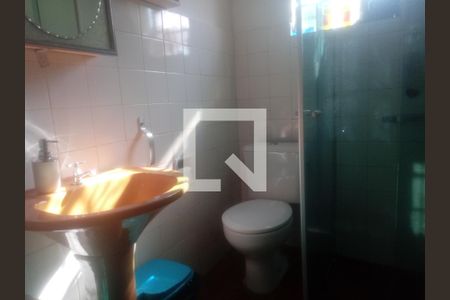 Casa à venda com 141m², 3 quartos e 3 vagas Casa à venda com 141m², 3 quartos e 3 vagasBanheiro