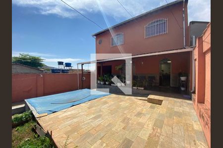 Casa à venda com 3 quartos, 205m² em Dom Bosco, Belo Horizonte