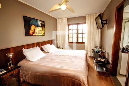 Casa de condomínio à venda com 455m², 4 quartos e 5 vagas