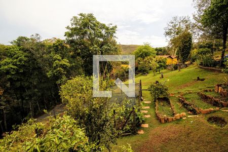 Casa de condomínio à venda com 455m², 4 quartos e 5 vagas