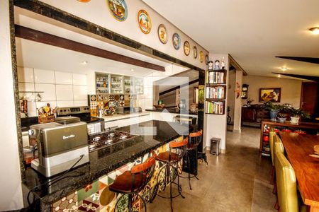 Casa de condomínio à venda com 455m², 4 quartos e 5 vagas