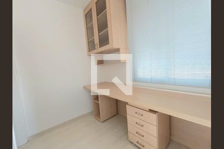 Apartamento à venda com 3 quartos, 72m² em Vila Paris, Belo Horizonte