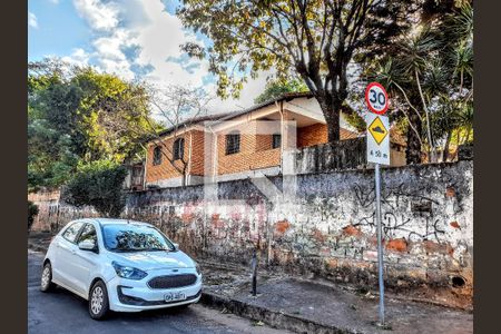 Casa à venda com 3 quartos, 165m² em Parque São José, Belo Horizonte