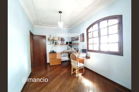 Casa à venda com 4 quartos, 153m² em Santa Amélia, Belo Horizonte