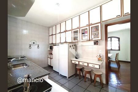 Casa à venda com 4 quartos, 153m² em Santa Amélia, Belo Horizonte