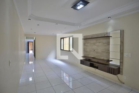 Sala de casa para alugar com 3 quartos, 162m² em Marapé, Santos