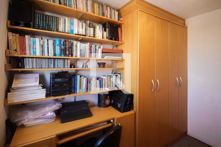 Apartamento à venda com 80m², 3 quartos e 2 vagasQuarto 2