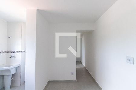 Sala/Cozinha de apartamento à venda com 2 quartos, 38m² em Parque das Paineiras, São Paulo
