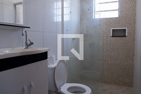 Banheiro de casa para alugar com 2 quartos, 60m² em Jardim Maua, Mauá