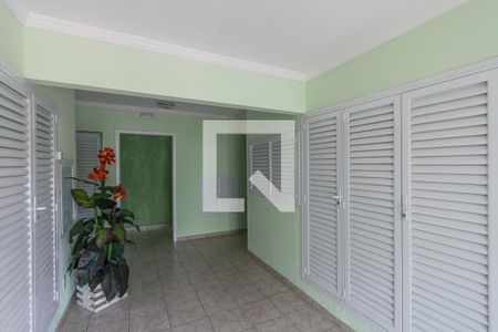 Apartamento para alugar com 50m², 2 quartos e 1 vaga Apartamento para alugar com 50m², 2 quartos e 1 vagaÁrea comum - Hall de entrada