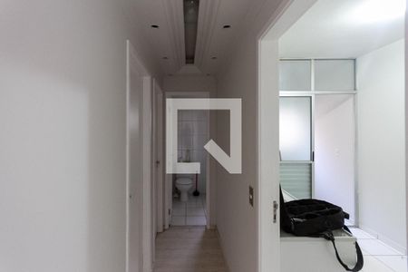 Corredor de apartamento para alugar com 2 quartos, 50m² em Jardim Três Marias, São Paulo