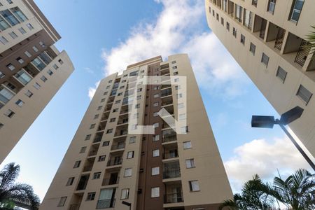 Apartamento para alugar com 50m², 2 quartos e 1 vaga Apartamento para alugar com 50m², 2 quartos e 1 vagaFachada