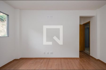 Sala de apartamento para alugar com 2 quartos, 47m² em Engenho Nogueira, Belo Horizonte